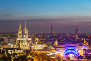 photo-wallpaper-skyline-cologne-cathedral-at-night