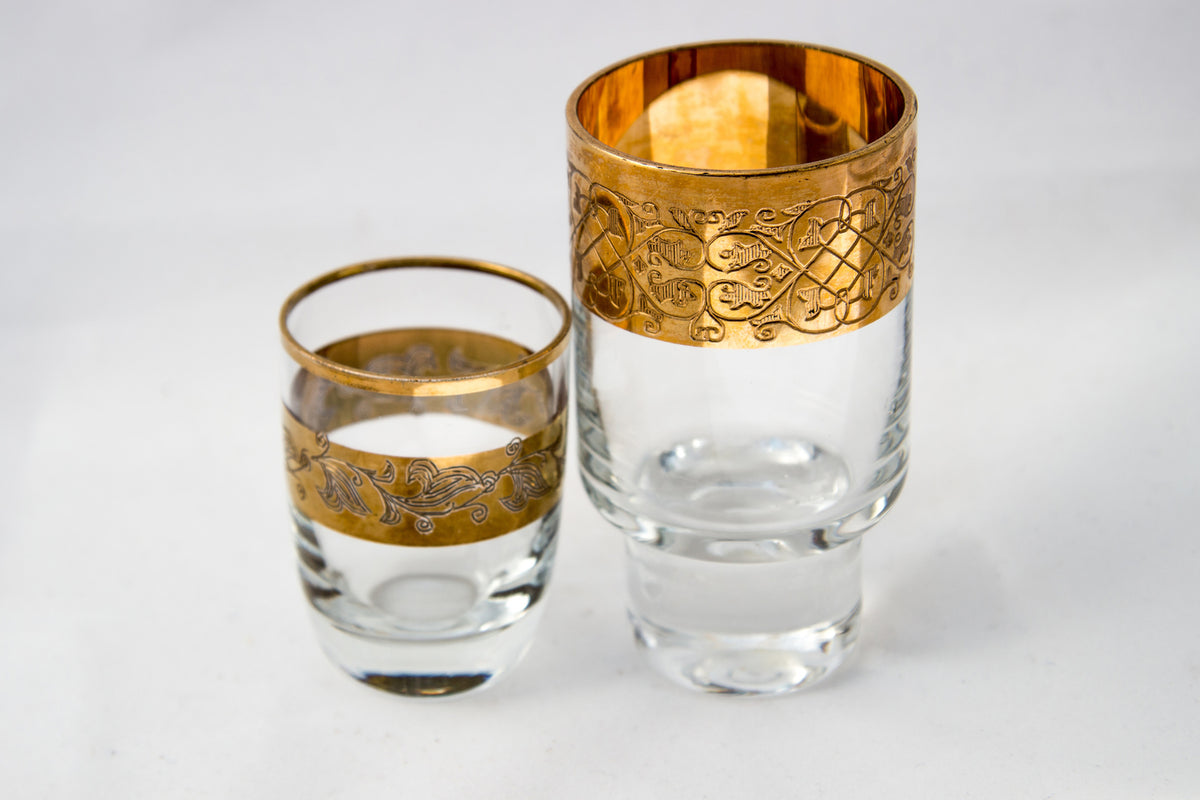 photo-wallpaper-glasses-with-gold