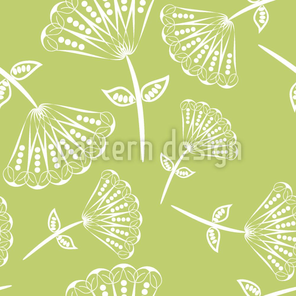 patterned-wallpaper-fan-flowers-on-grass