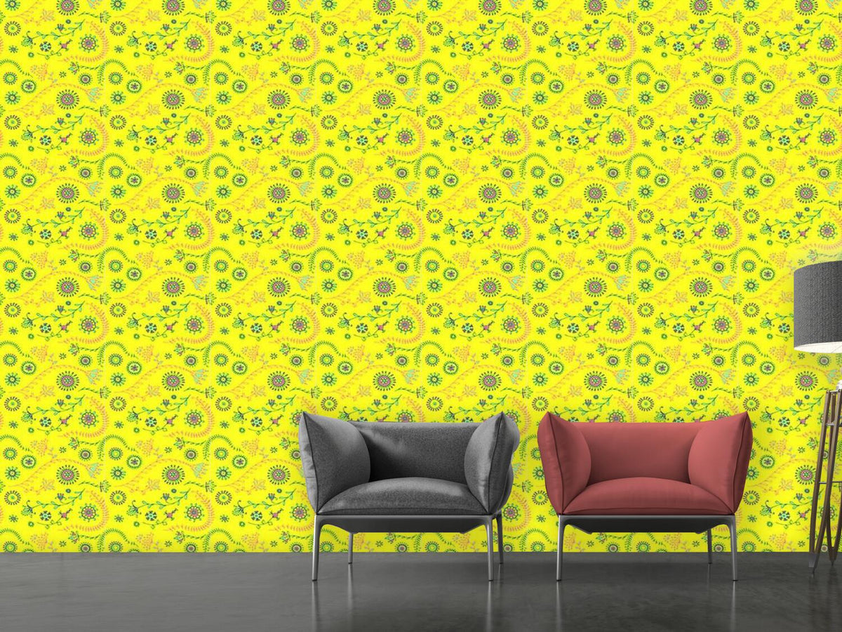 patterned-wallpaper-yellow-mellow