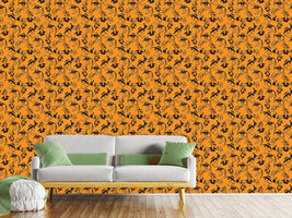 patterned-wallpaper-ladies