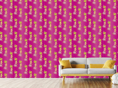 patterned-wallpaper-fancy-party