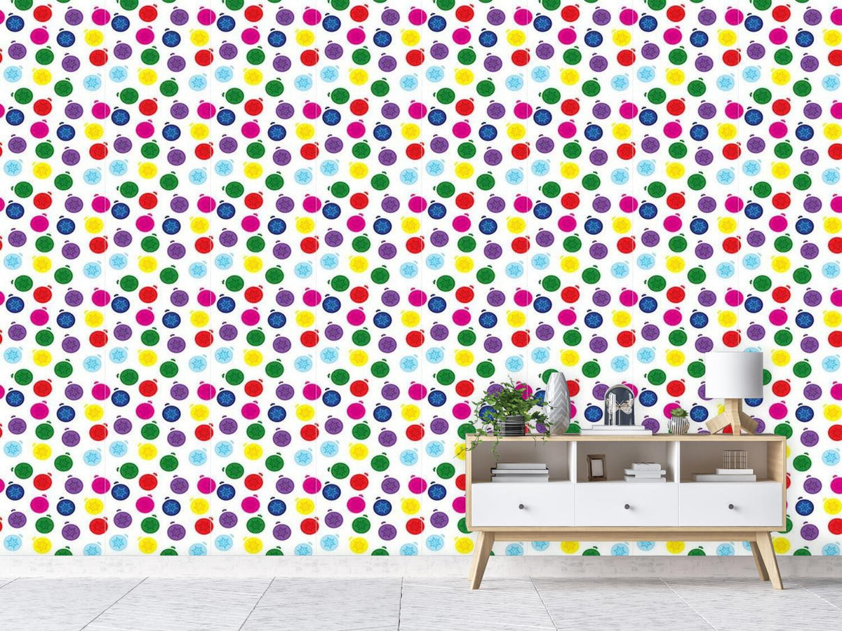 patterned-wallpaper-fun-with-baubles