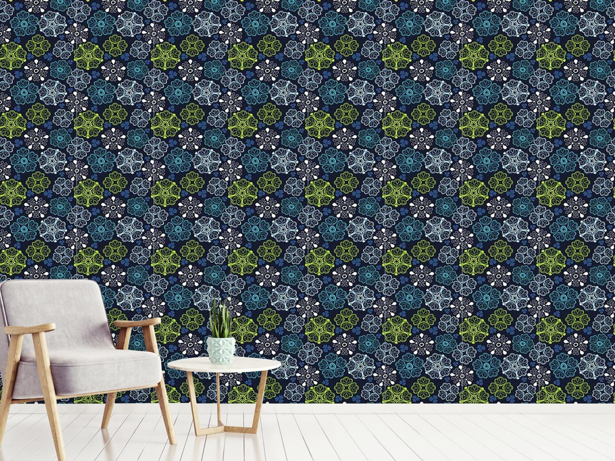 patterned-wallpaper-moments-of-floral-happiness