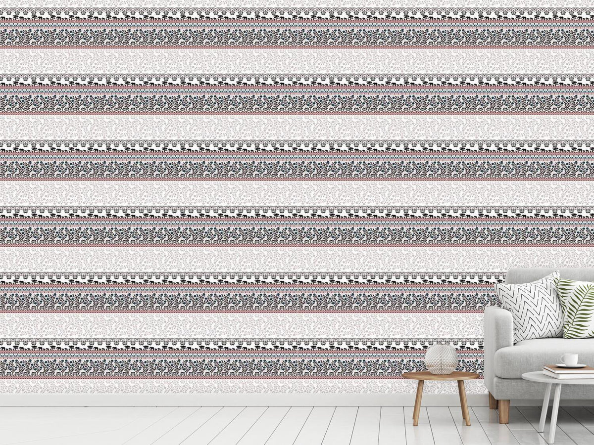 patterned-wallpaper-romantic-safari