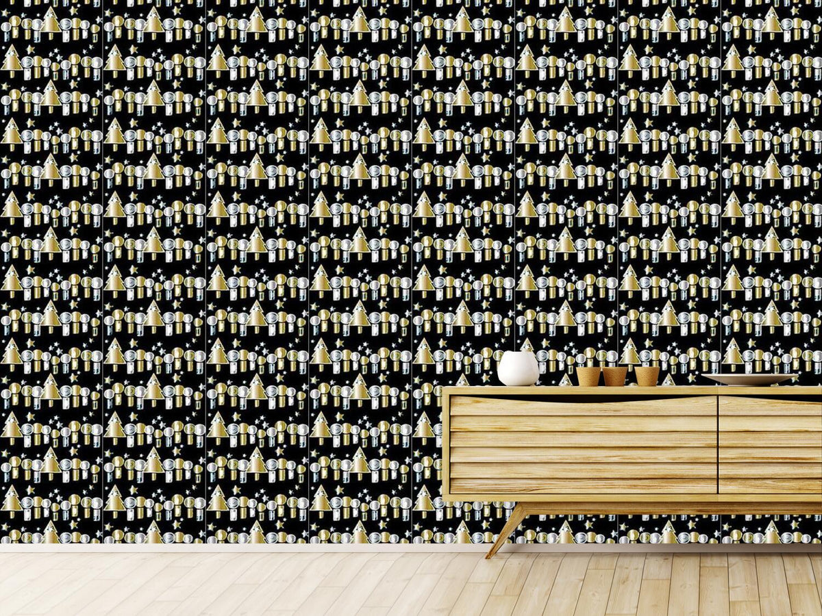 patterned-wallpaper-candle-light-in-gold-luster