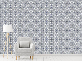 patterned-wallpaper-medallion