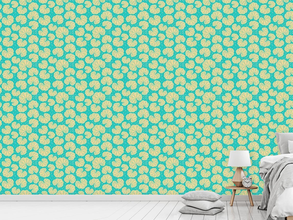 patterned-wallpaper-ladys-mantle-dream