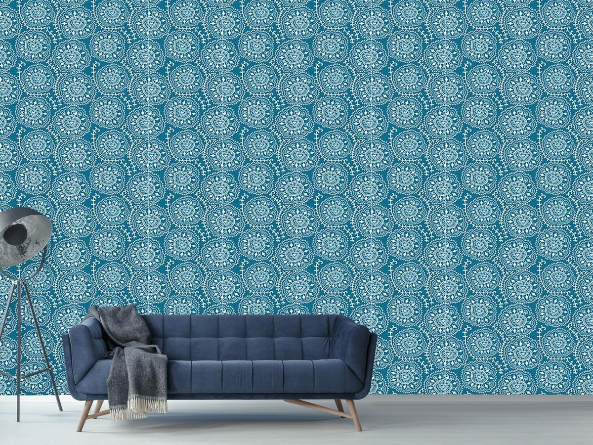 patterned-wallpaper-heart-doilies