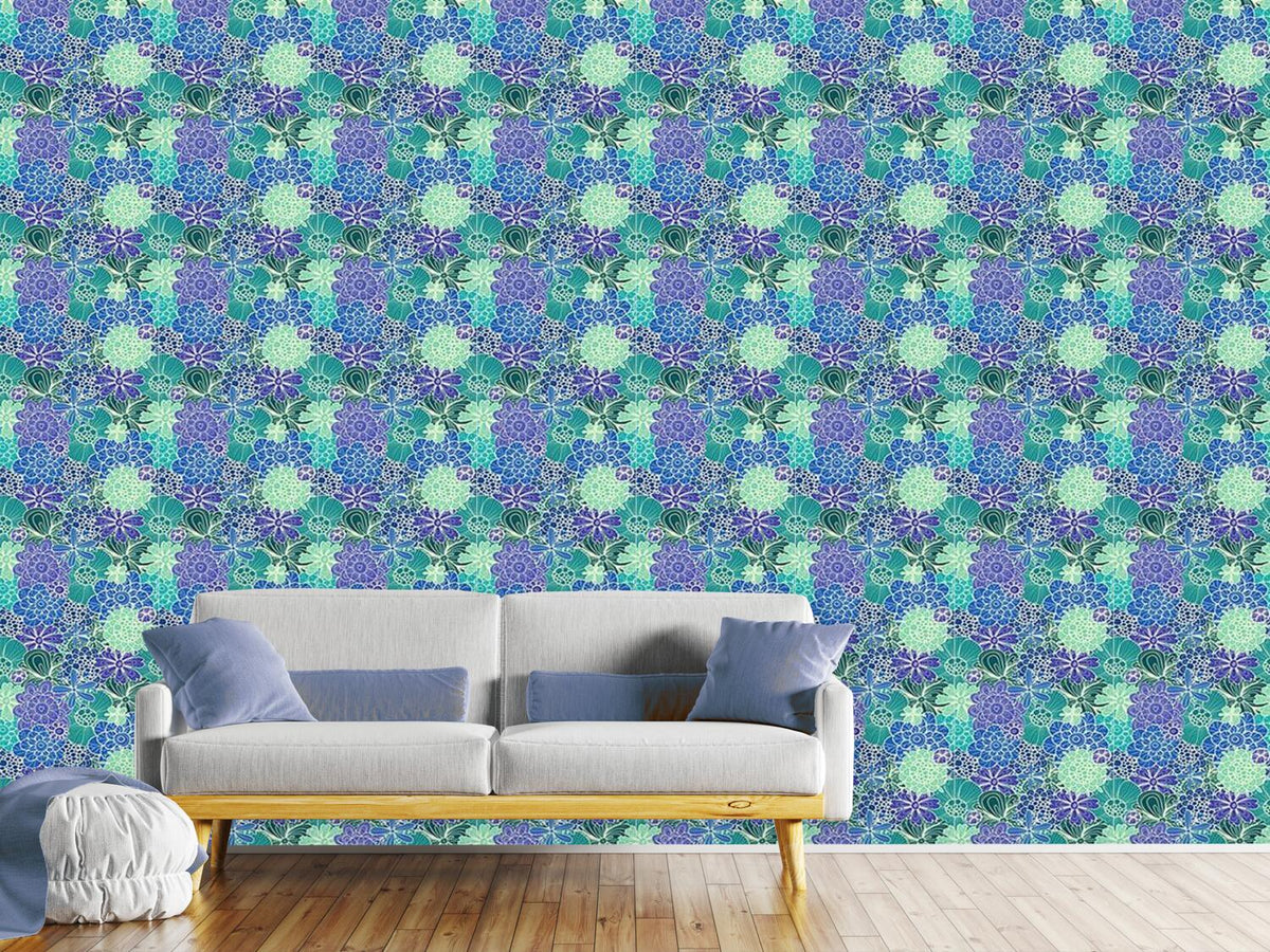 patterned-wallpaper-flowers-for-rusalka