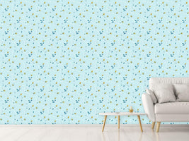 patterned-wallpaper-rosebuds