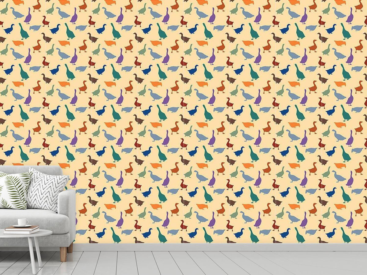 patterned-wallpaper-gabbling-geese